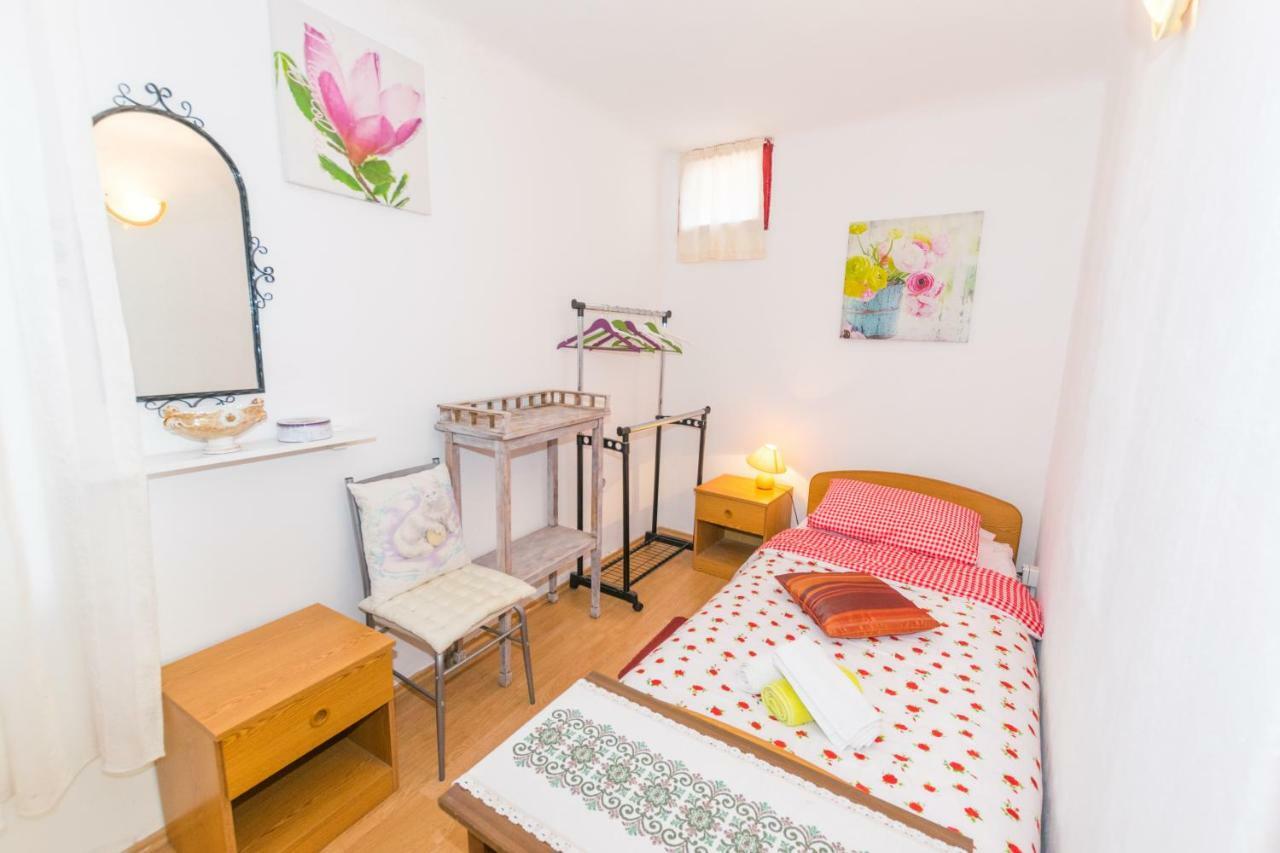 Beautiful Rustical Apt Ana In The Heart Of Rovinj Zewnętrze zdjęcie